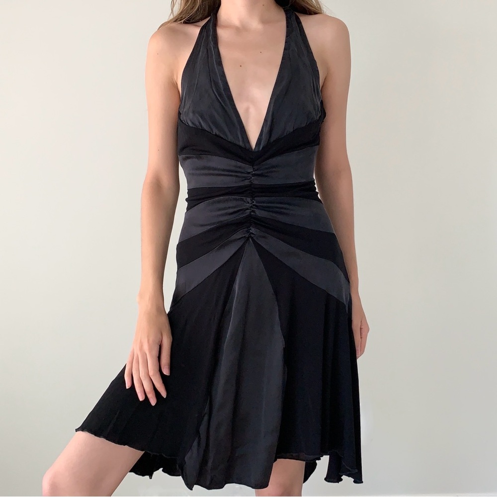 Bebe 95% silk black midi dress